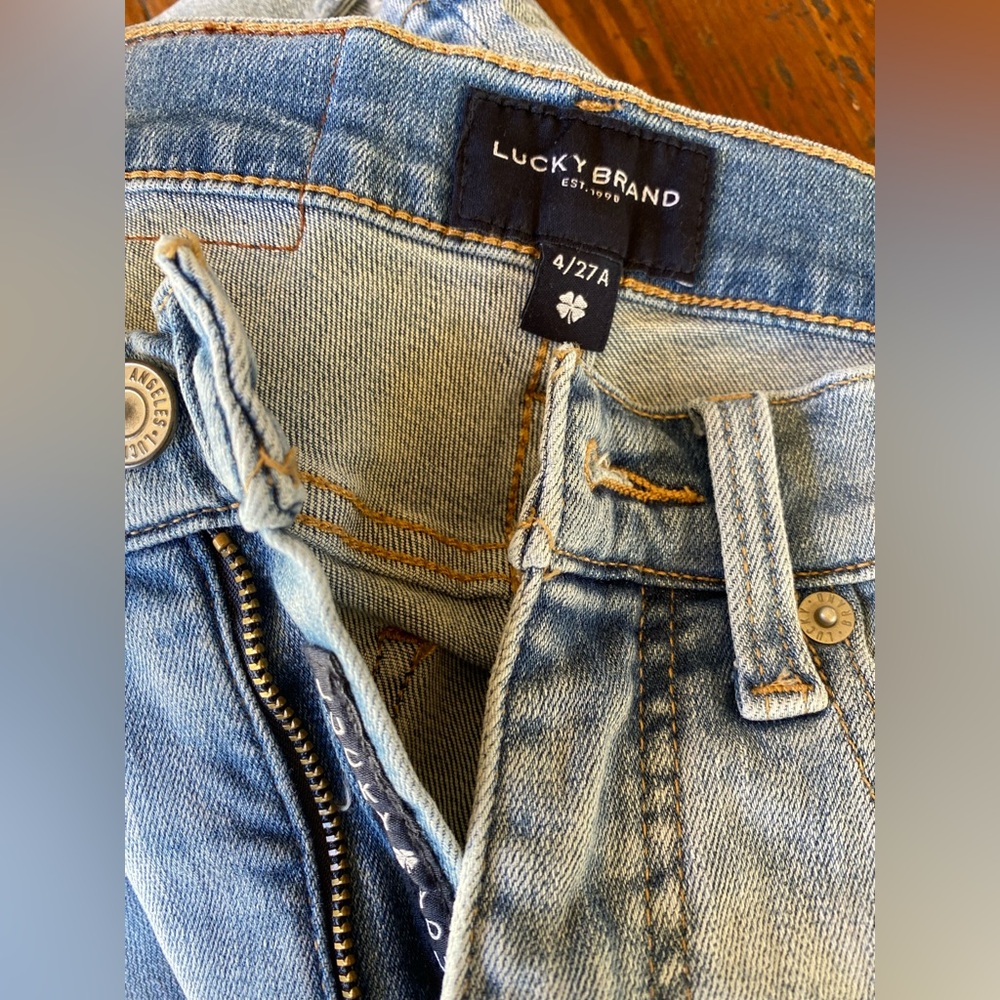 Lucky Brand Light Blue Denim Jeans